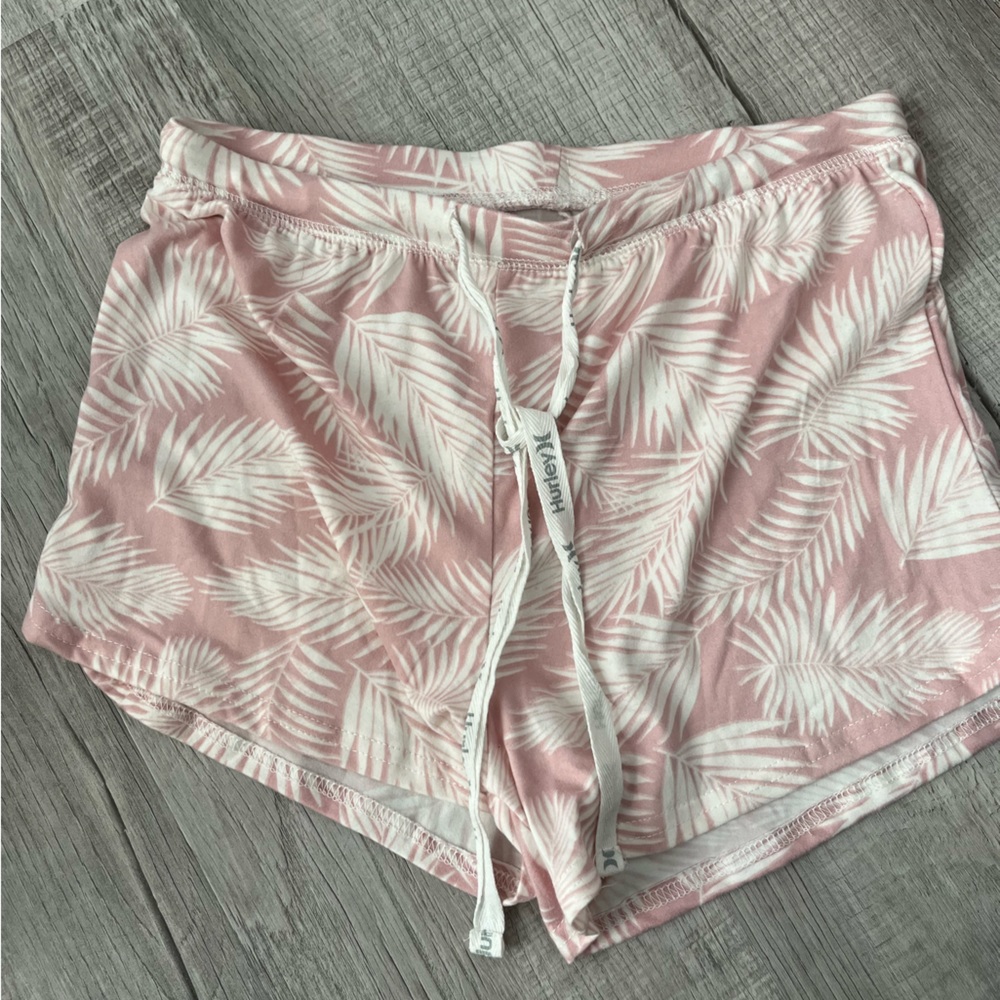 Pink hurly shorts - size xs